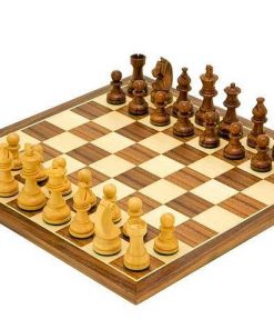 Schachensemble "Academy Medium" Schachbrett aus Nussbaum und Ahorn & Schachset aus Rosenholz