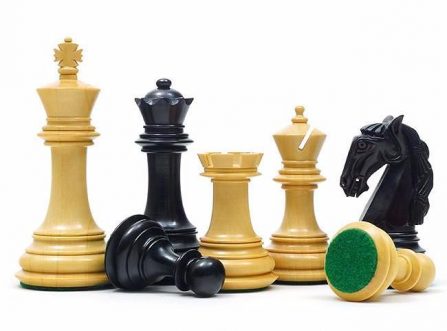 Schachset "Gambit" aus Buchsbaumholz - King-Chess.de