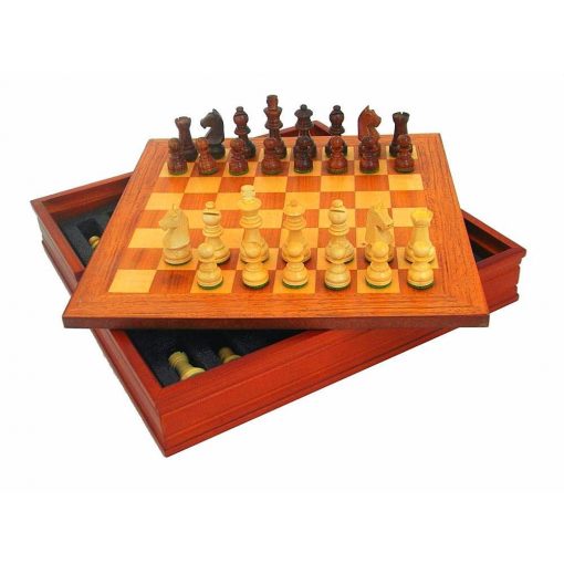 Schachensemble "Classic VI" Schachbrett aus Nussbaum und Ahorn mit Aufbewahrungsfach und Schachfiguren aus goldenem Rosenholz