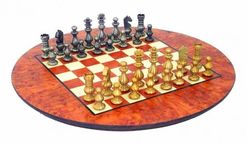 Schachensemble "Französischer Stil" Rundes Schachbrett aus Bruyère- und Ulmenholz  & Schachfiguren aus Messing Massiv