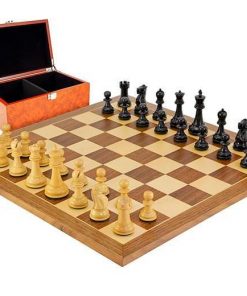 Schachensemble "Reykjavik" Schachbrett aus Nussbaum- und Ahornholz & Schachfiguren aus Ebenholz