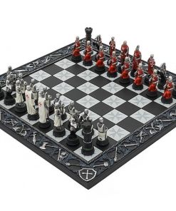 Schachensemble "Templer" Schachbrett aus Kunstharz Geschnitzt und Schachfiguren aus Kunstharz Handbemalt
